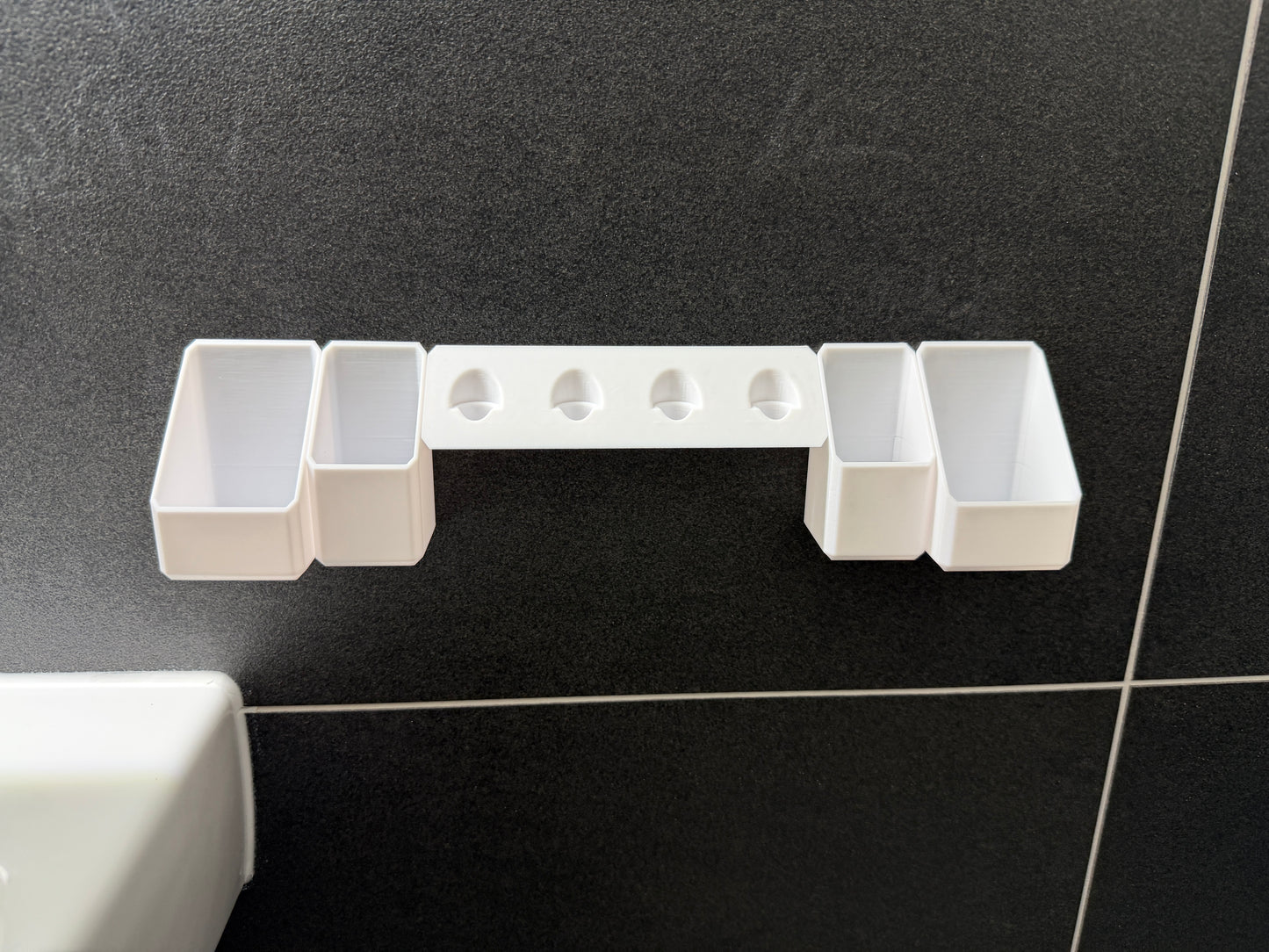 BrushDock Family Set L – Large family set for 4 people (no drilling required) 