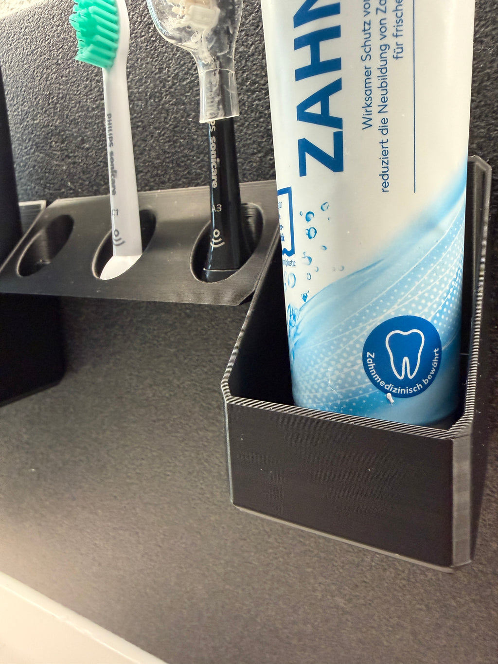 BrushDock Paste – Zahnpastahalter zur Wandmontage